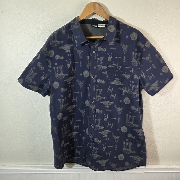 Star Wars Mens Button Up Shirt XL Navy Blue All Over Print Spaceships Casual Sho - Picture 1 of 11